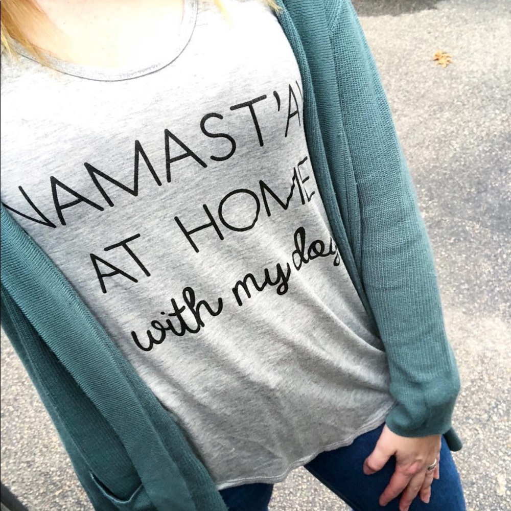 Dog Mom Graphic Tee